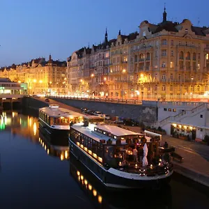 4* Botel Boat Matylda
