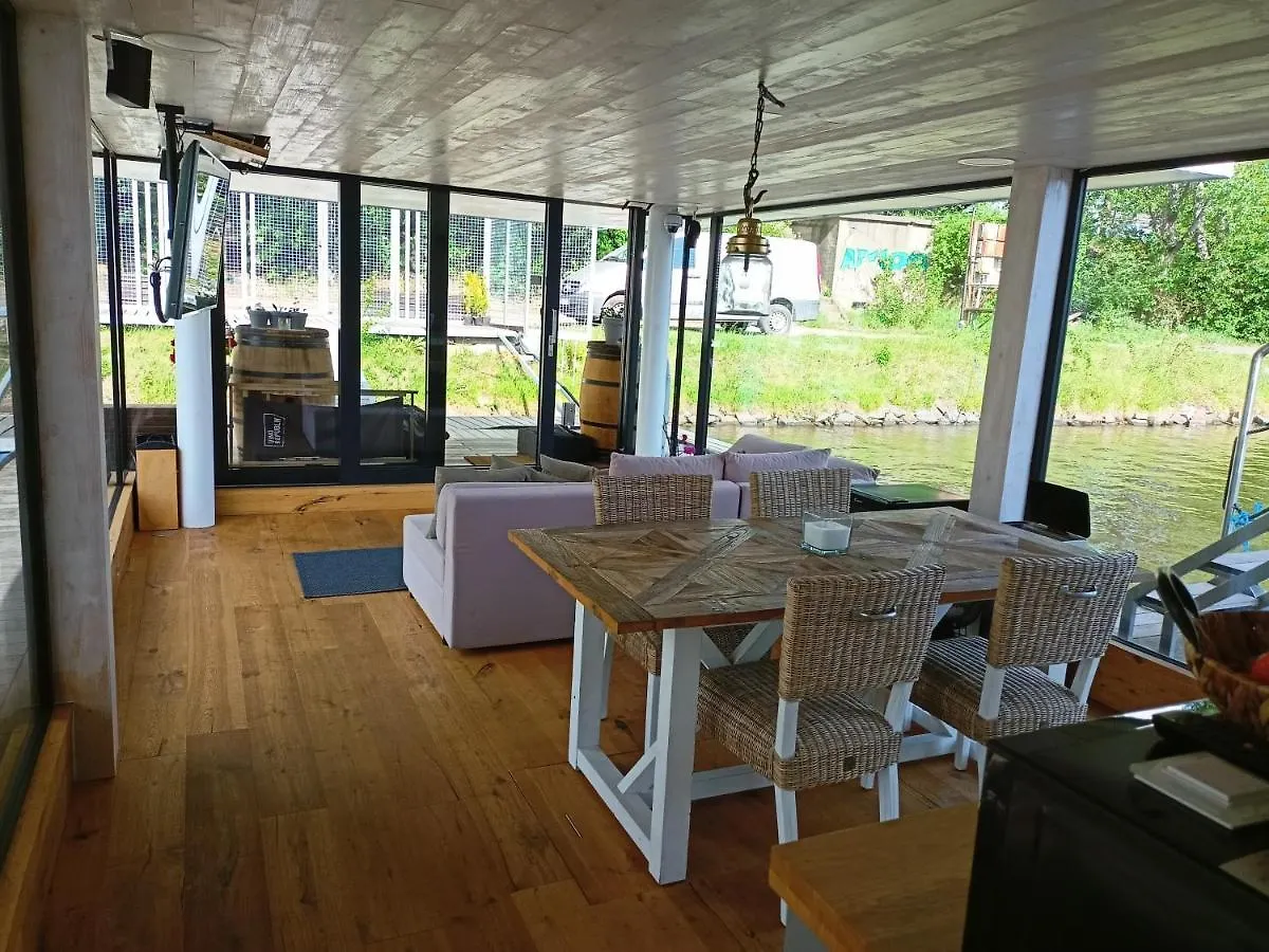 فندق Hauseboat براغ 0*,  جمهورية التشيك
